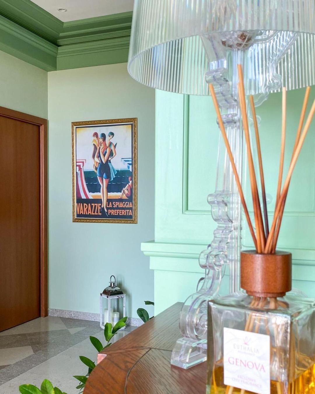 Mh Hotel